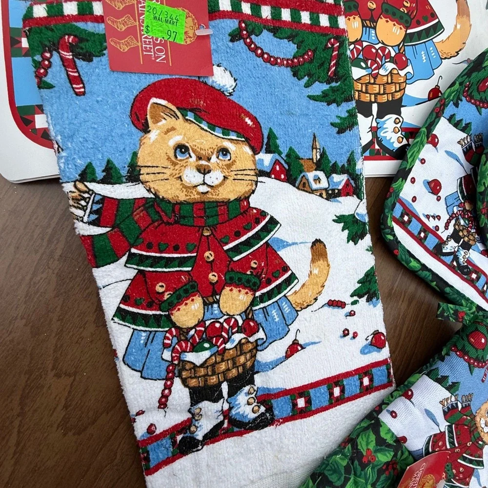 Vintage Christmas Kitchen Linens Set Holiday Cats Placemats Oven Mitts Old Stock